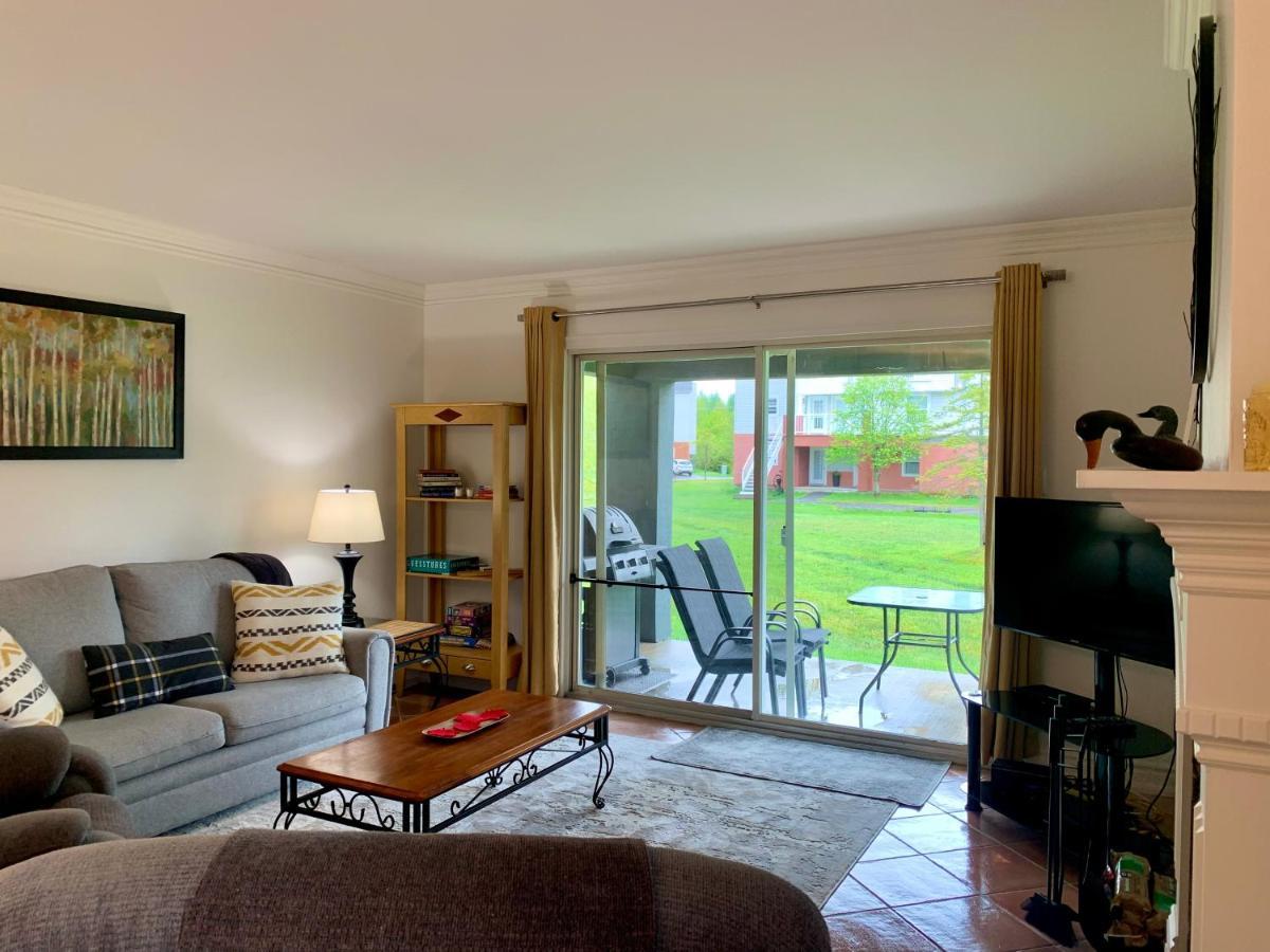 Superbe Condo Plage-Memphremagog Kültér fotó